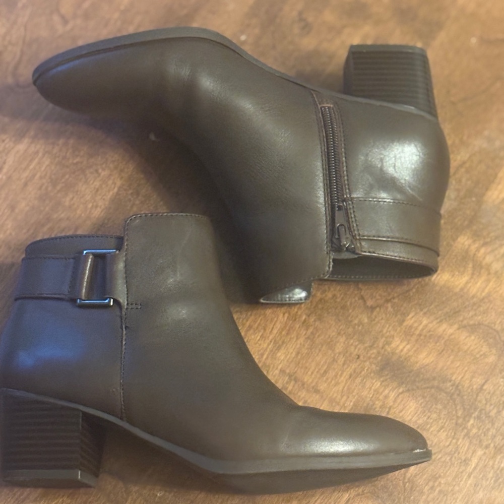 Alfani ankle boots like new - Picture 3 of 7